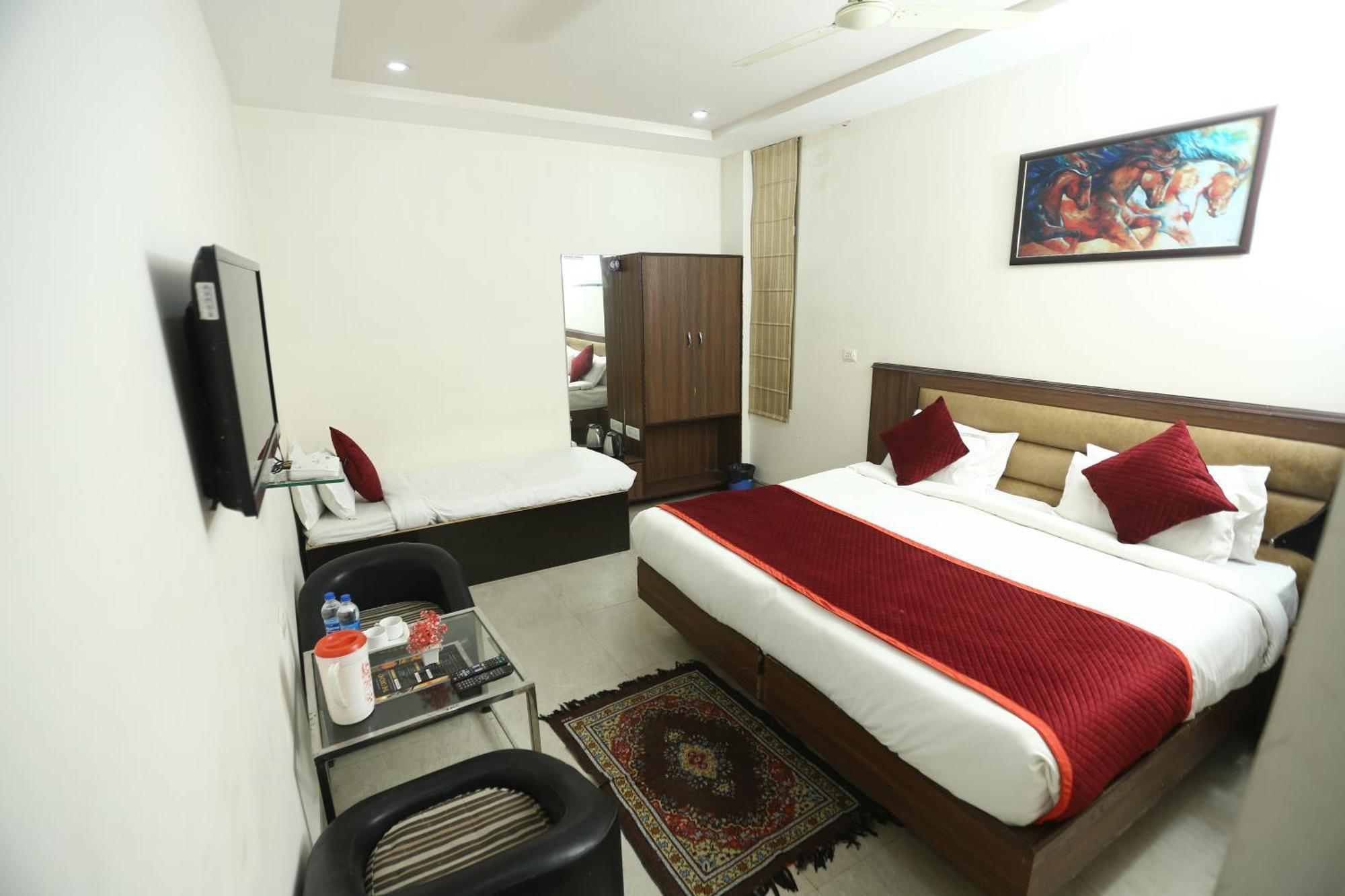 24 Hotel & Resort 阿格拉 外观 照片