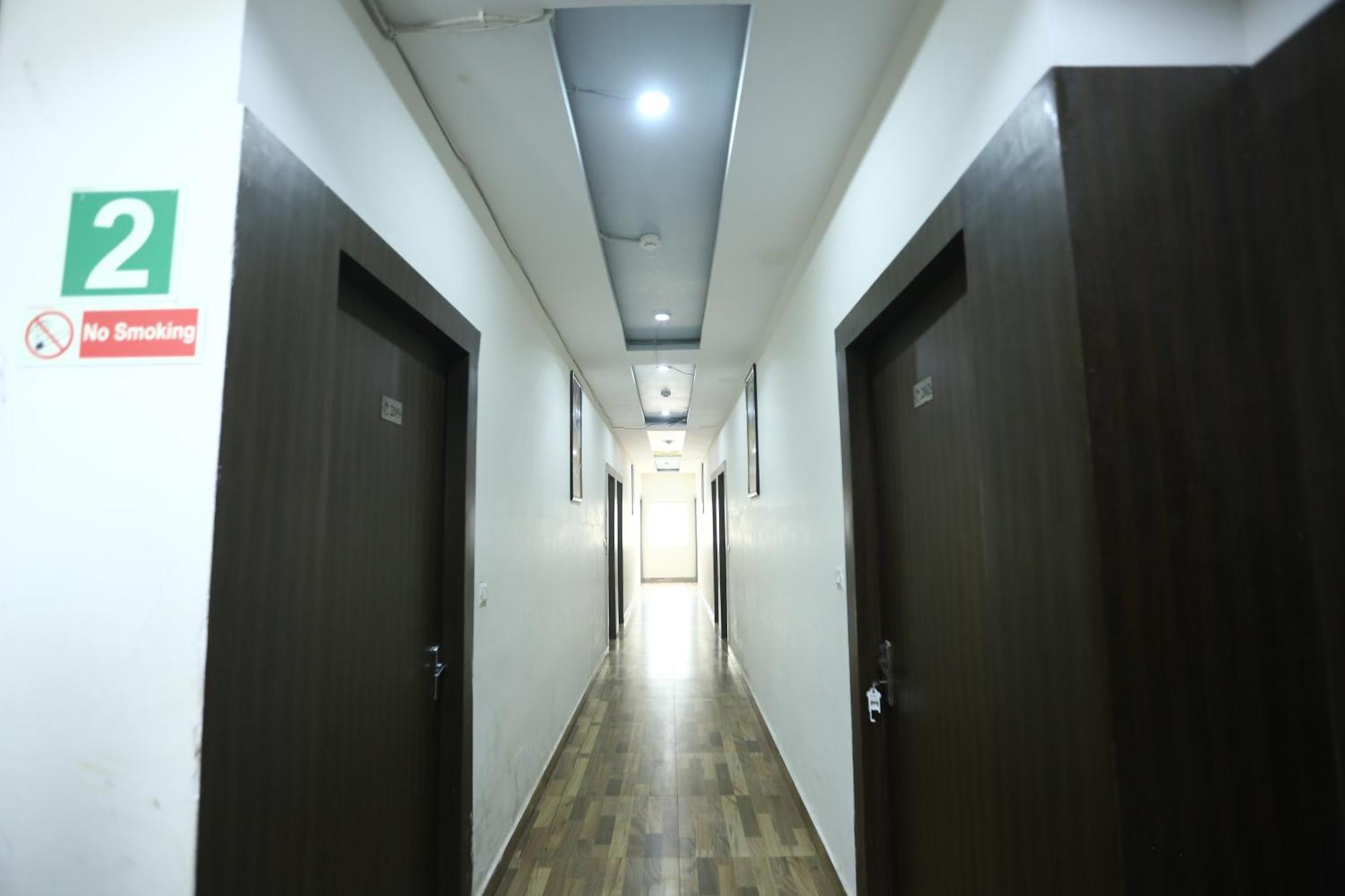 24 Hotel & Resort 阿格拉 外观 照片